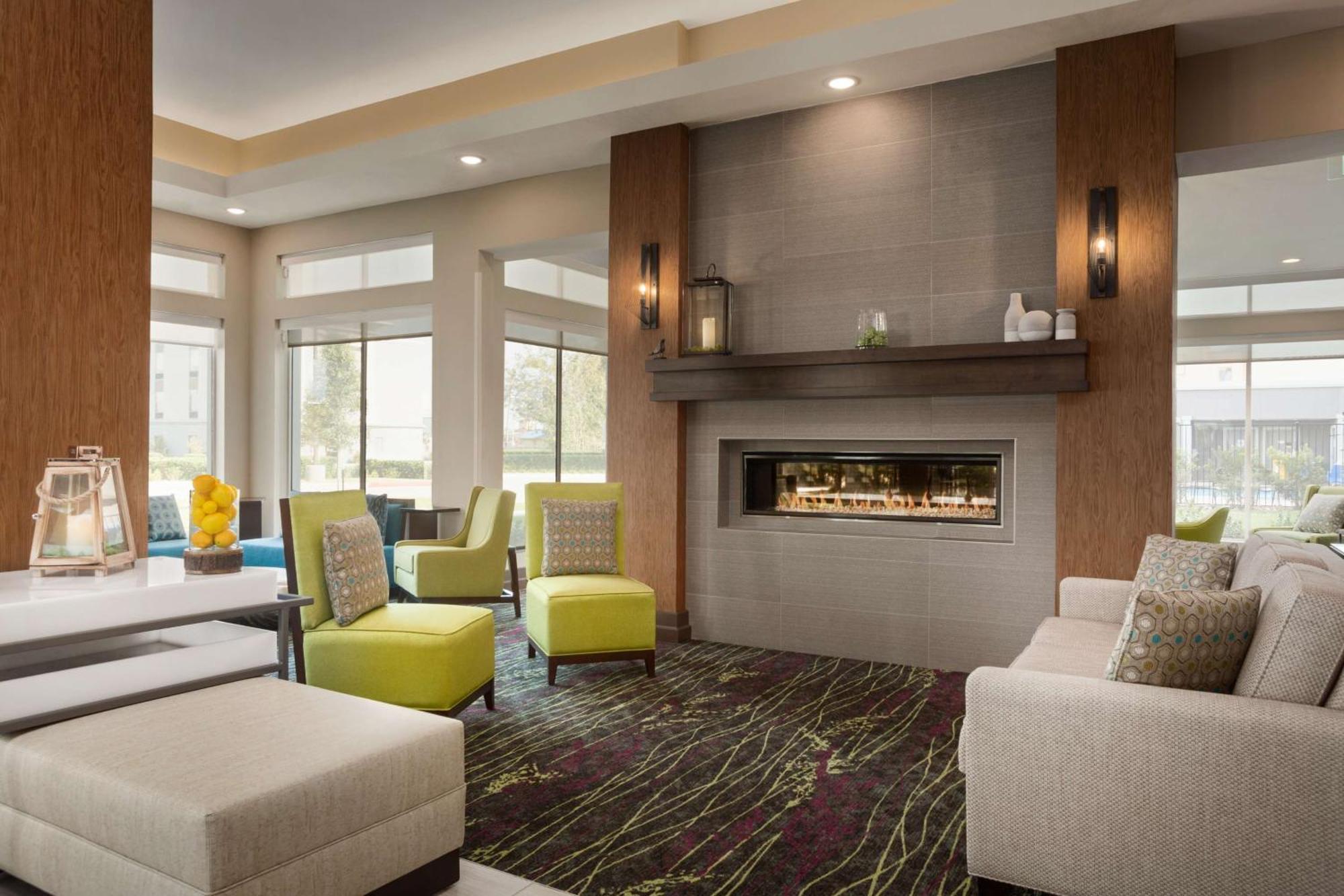 Hilton Garden Inn Houston-Baytown Eksteriør billede