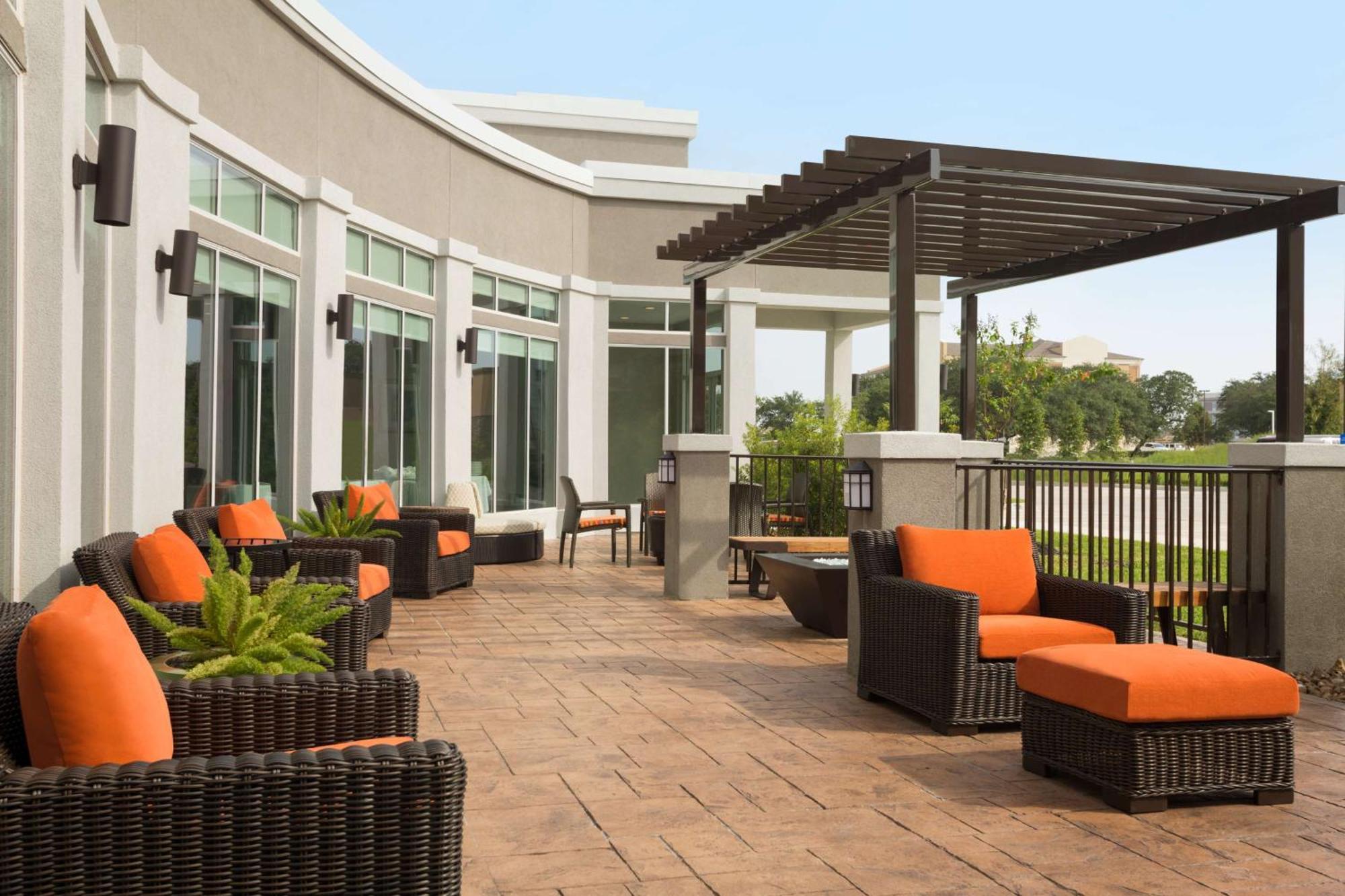 Hilton Garden Inn Houston-Baytown Eksteriør billede
